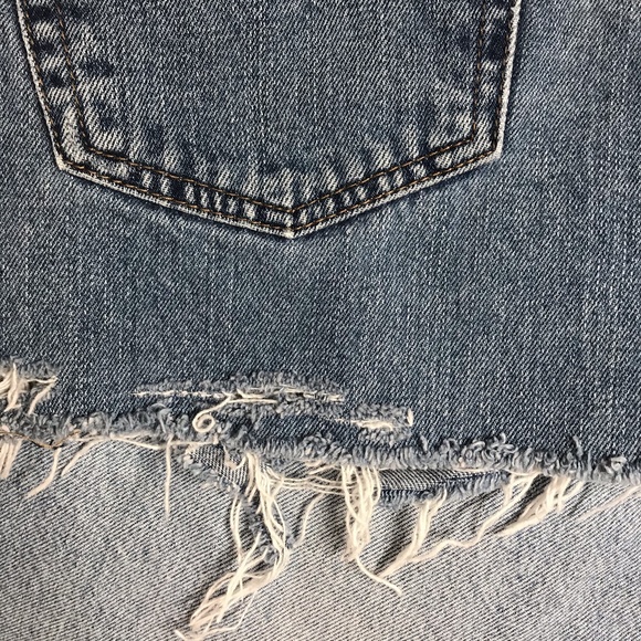 Vintage Levi's high rise destroyed shorts - Picture 13 of 13